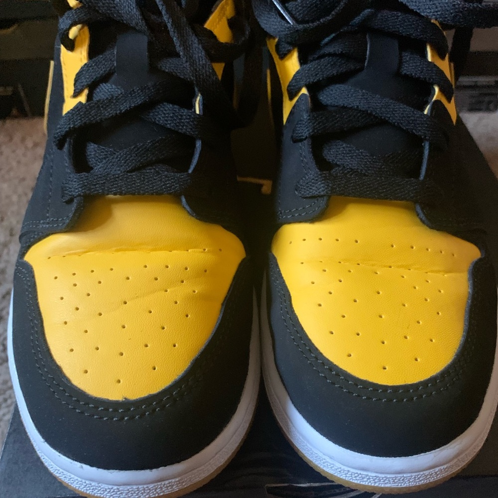 Air Jordan 1 BG
